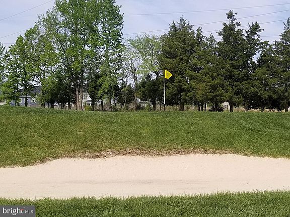 3rd image of 554 Stonehaven Dr