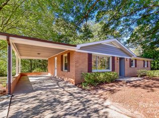 1354 36th Avenue Dr NE, Hickory, NC 28601