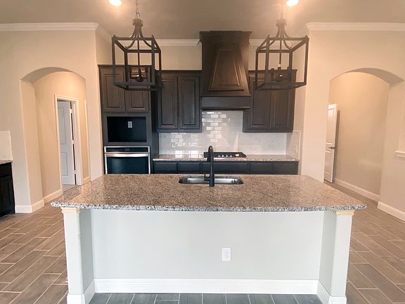 3rd image of 1034 Mickelson Dr