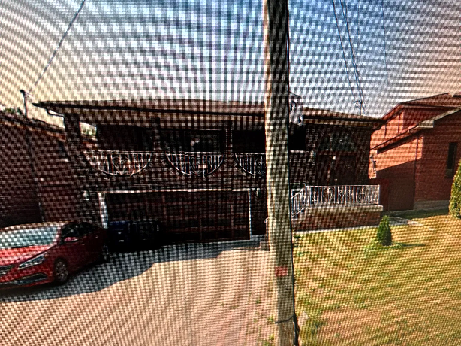 4 bed, $3,000 — Photo 1