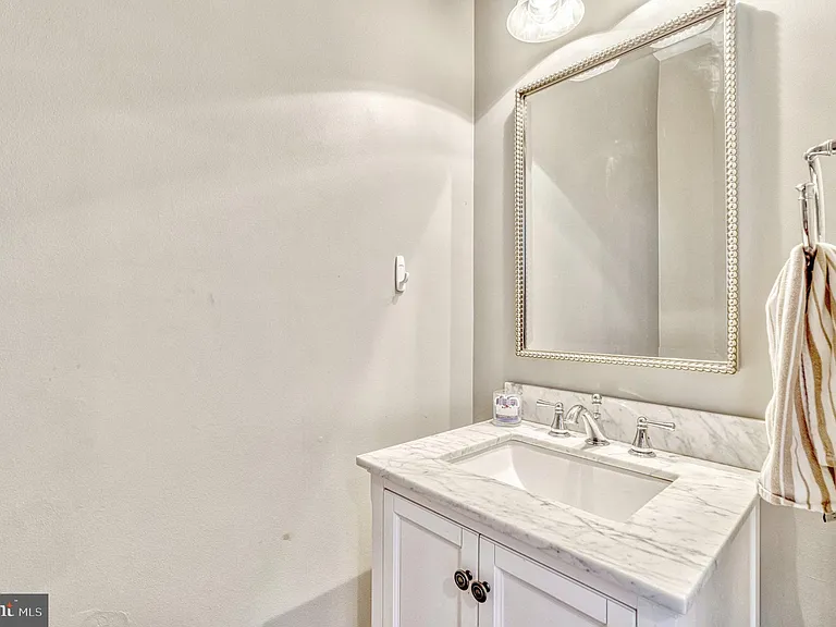 25368 Shipley Ter — Photo 14