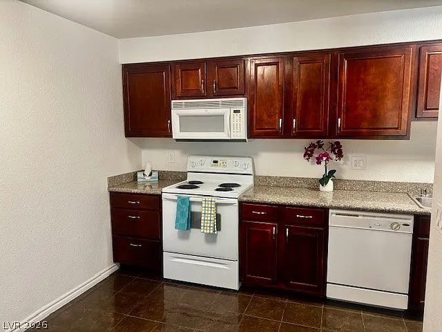 5044 River Glen Dr #148 — Photo 16