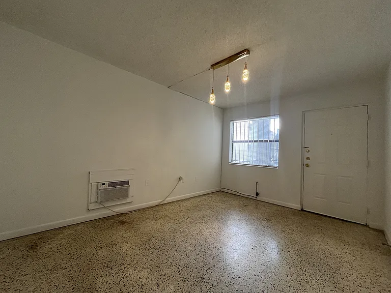 142 SW 18th Ave #20-378 — Photo 11
