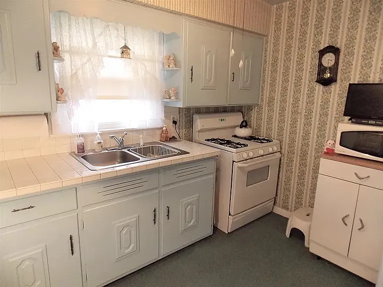 17919 Glen Oak Ave — Photo 7