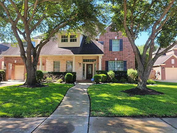 2nd image of 22311 Claysprings Ln