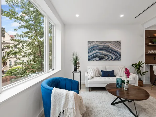 88 Herbert Street image 1 of 6