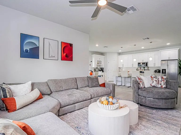 3010 Eldron Blvd SE — Photo 6