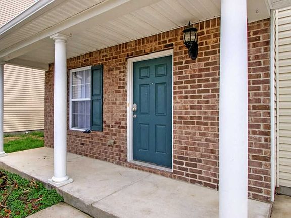 2nd image of 2889 Creekbend Dr