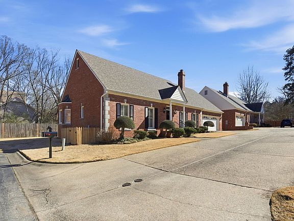 2nd image of 2111 Hinson Rd APT 8