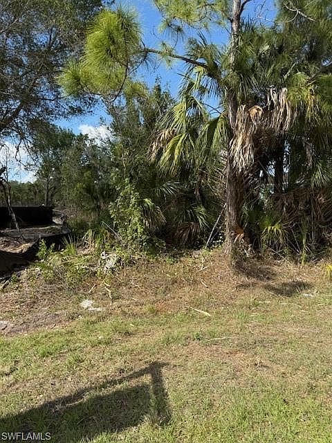 2nd image of  De Soto BLVD SE