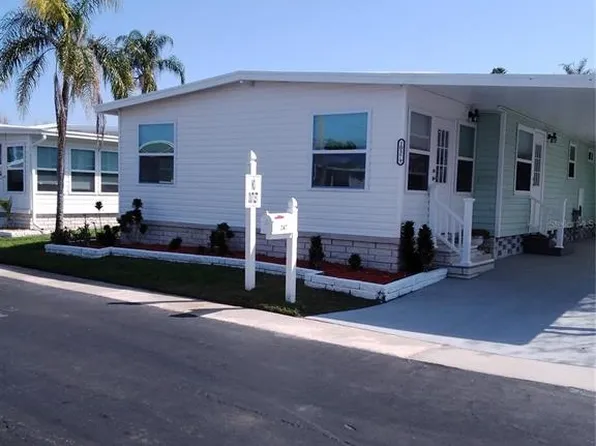 10379 S Lake Dr #247, Largo, FL 33773