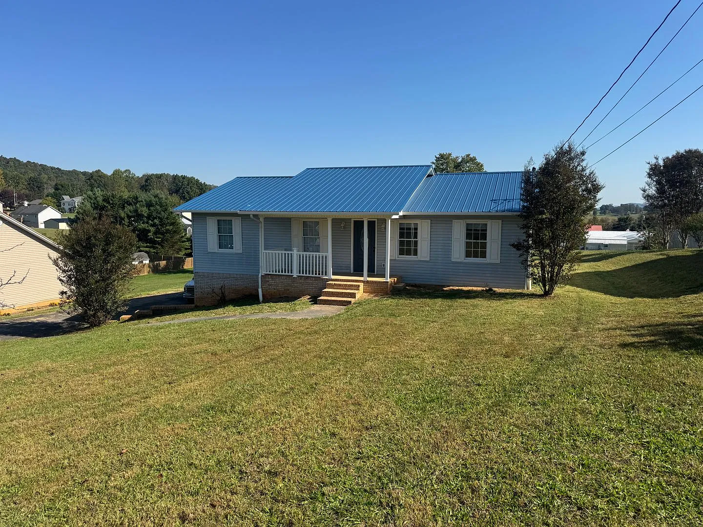 3 Bedroom 2 Bathroom Home Located in Rogersville, TN — Photo 2