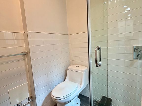 5th image of 410 Eastern Pkwy APT 1A