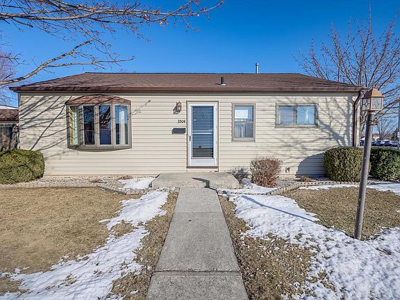 2nd image of 3504 Forest CIRCLE