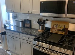 4 Nicholas St #3A, Staten Island, NY 10301