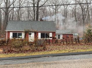 1128 Saybrook Rd, Middletown, CT 06457