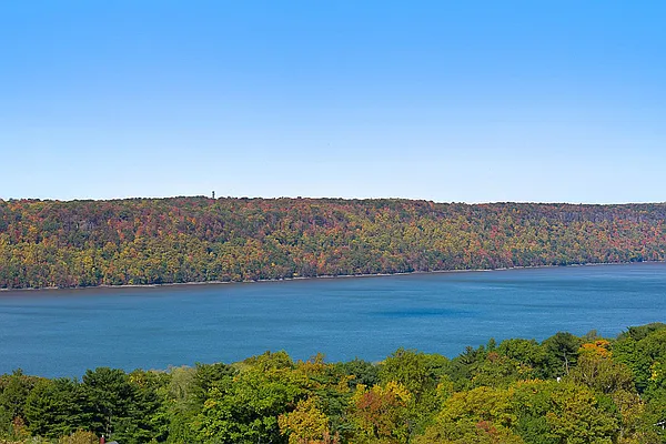 Sold by Exclusive Properties Sotheby's International Realty | media 23