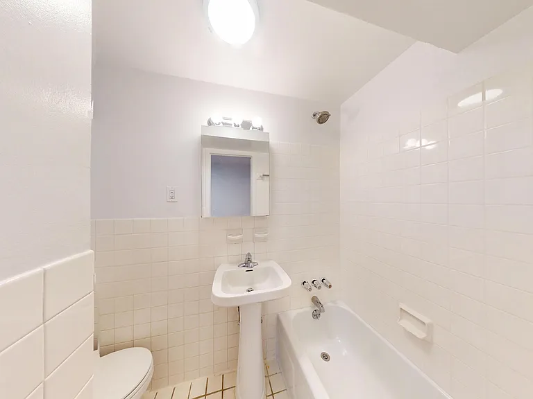 415 E 73rd St #5B — Photo 9