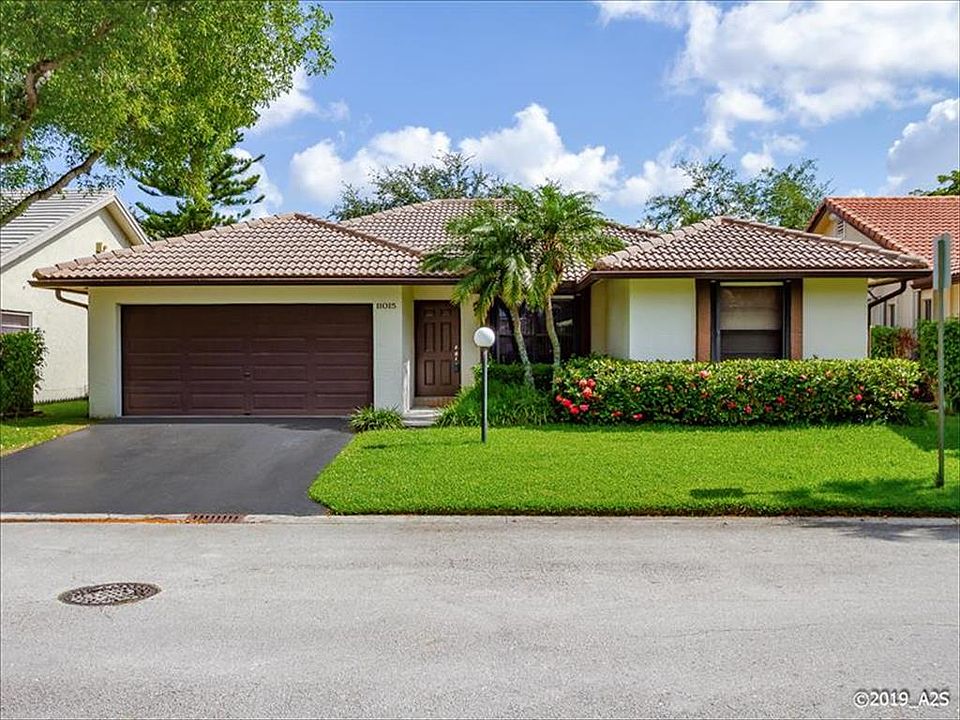 1st image of 11015 Cypress Run Cir