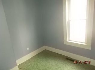 619 N 5th St, Clinton, IA 52732