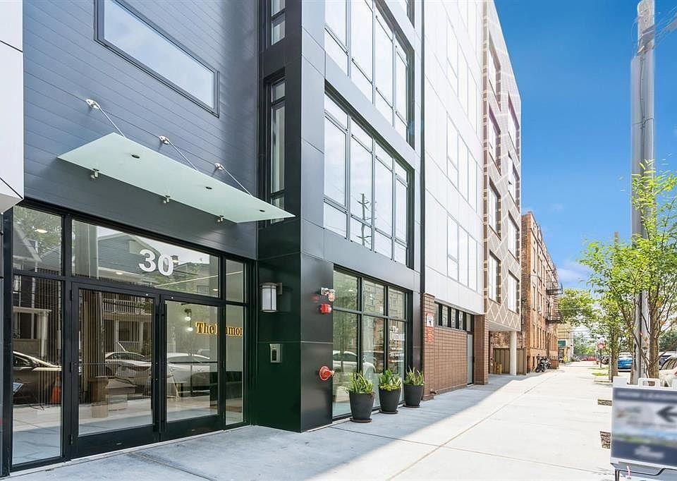 1st image of 30.3 Vroom St #604