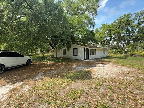 2nd image of 3424 Maze Ln