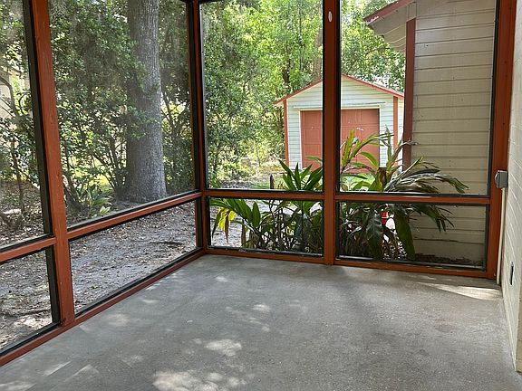2nd image of 825 NW 10th Ave