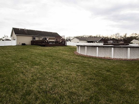 3rd image of 30785 Swede Dr