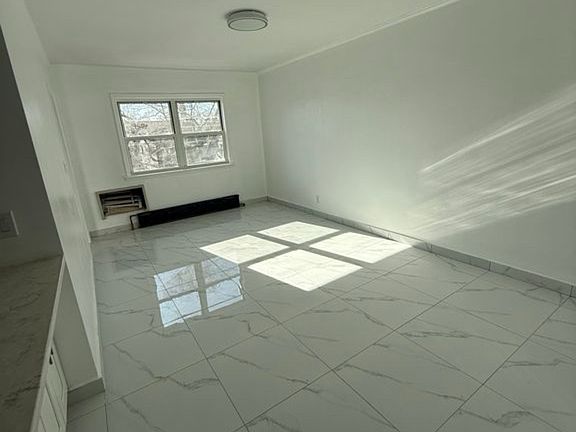 3rd image of 5943 159th St #3