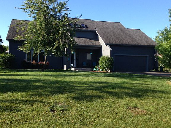 2nd image of N63W38209 Labelle Villa Dr