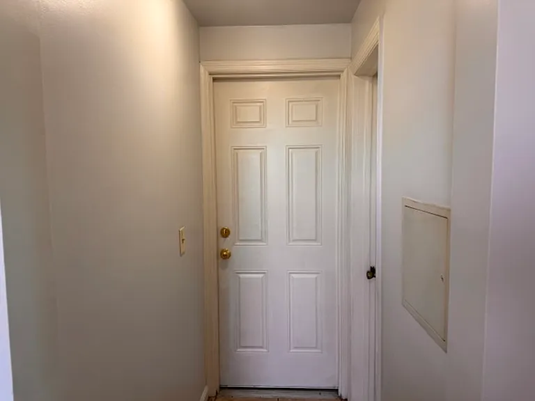 97 Waverly St #3R — Photo 13