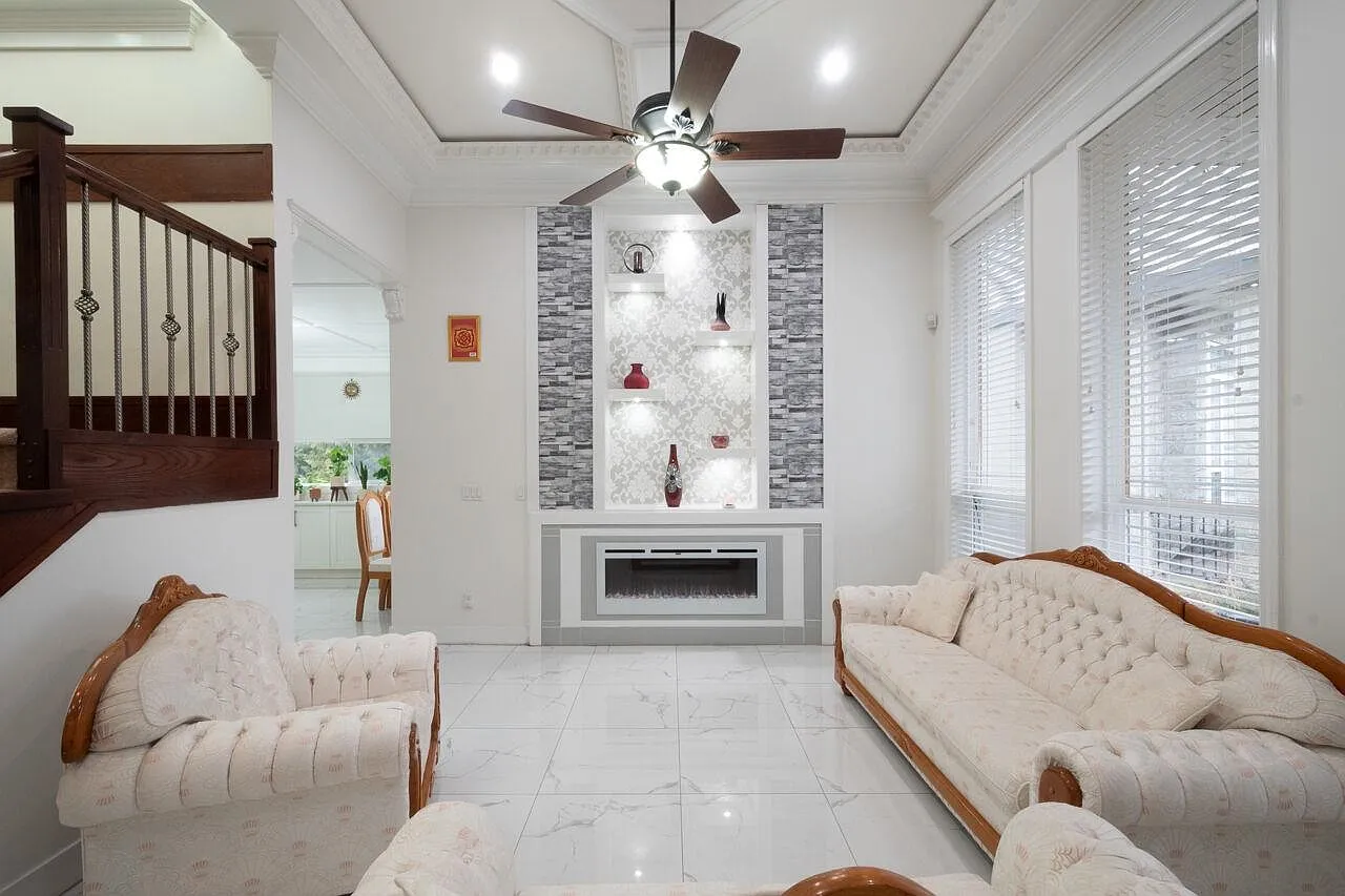 6 bed, 3500 sqft, $5,000 — Photo 2