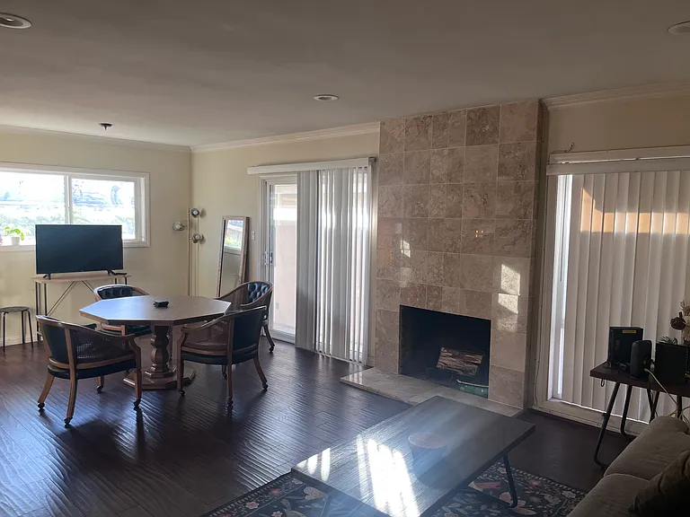 2507 Clarke Ave — Photo 8