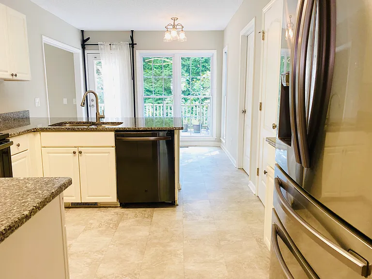 1705 Waterclose Ct — Photo 10