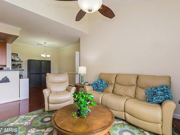 5th image of 6161 Willow Pl APT 303
