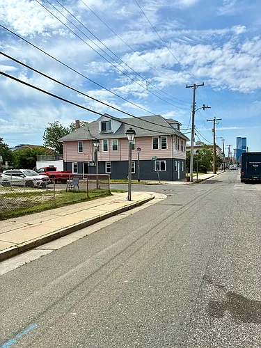 420 N Massachusetts Ave Photo 1