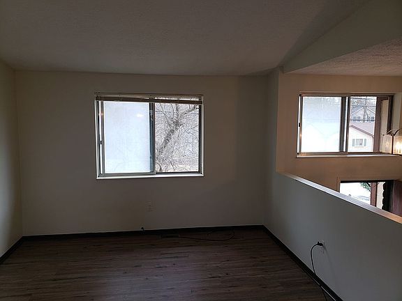 5th image of 845 N Conklin Dr