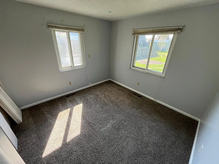 3224 Laurel Rd — Photo 6