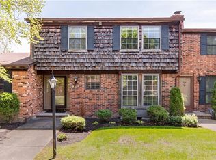 245 Wedgewood Dr, Williamsville, NY 14221
