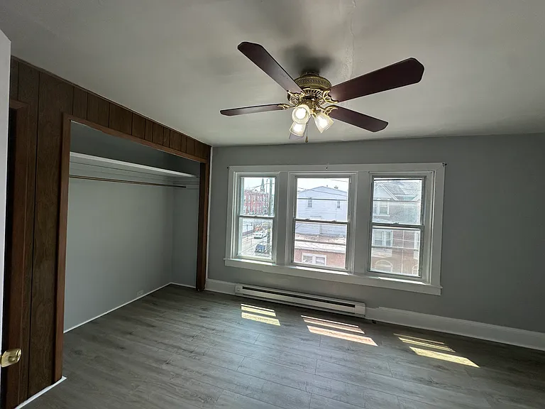 175 W Tilghman St #3 — Photo 3