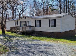 2275 Old County Farm Rd, Sophia, NC 27350