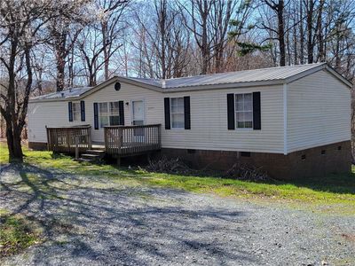 2275 Old County Farm Rd, Sophia, NC, 27350