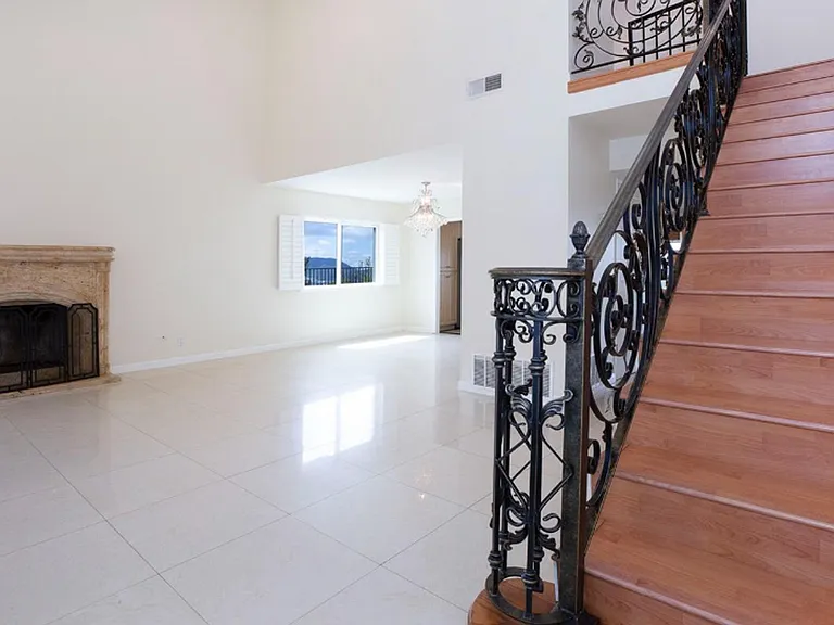 2735 Joaquin Dr — Photo 3