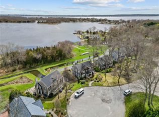 42 Anchorage Ct, Bristol, RI 02809