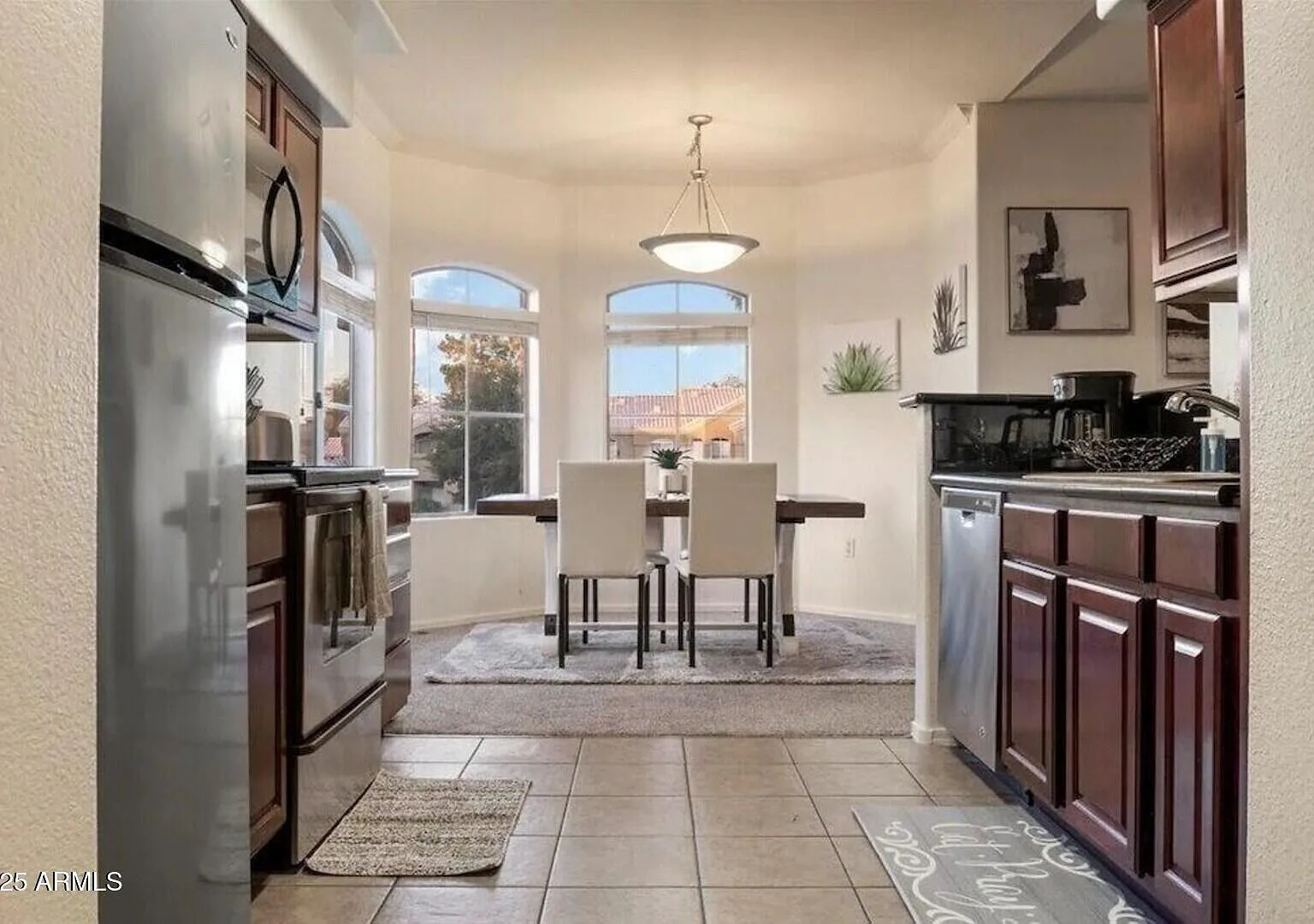 3 bed, 2.0 bath, 1257 sqft, $2,600 — Photo 3