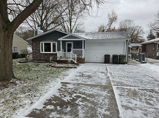 8850 Janis St, Shelby Township, MI 48317