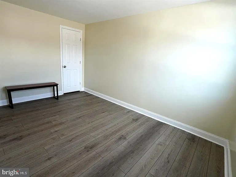 3745 Schleicher Ave — Photo 8