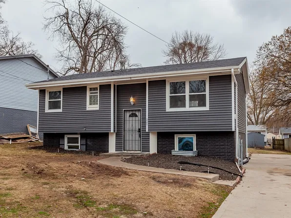 221 E Diehl Ave, Des Moines, IA 50315