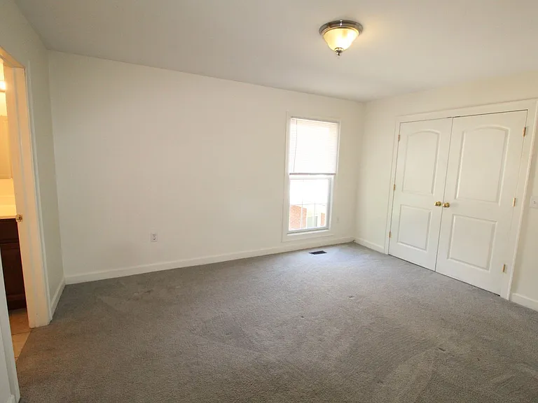301 W Market St — Photo 37
