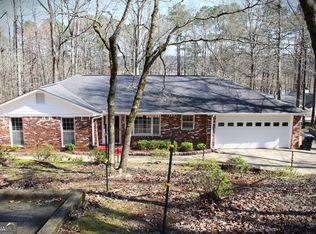 215 S Pine Cove Dr, Lagrange, GA 30240
